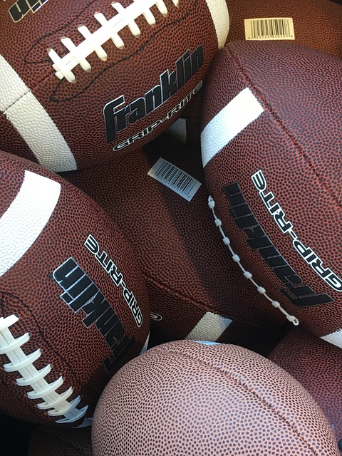 其中包括克 其中包括克